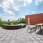 Downtown New-Built Roof-Top Balcony City View 525Pkwy